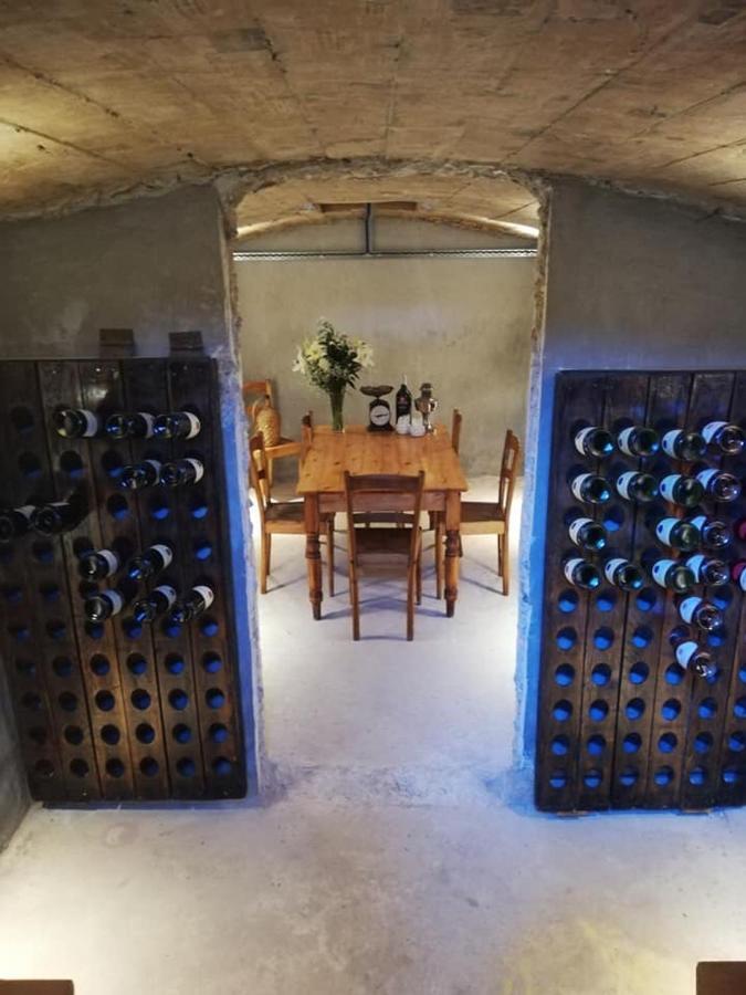 罗伯森Cellar1947公寓 外观 照片